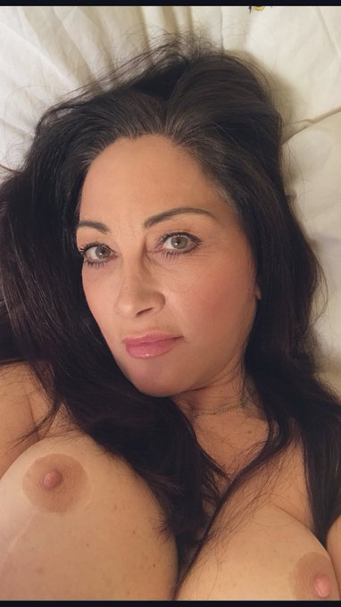 Good afternoon my darlings. I hope that your all@having a good day. Im just going to do a little bit<a class="tags" target="_blank" title="On Twitter" href="/?out=eyJ0eXAiOiJKV1QiLCJhbGciOiJIUzUxMiJ9.eyJpYXQiOjE3MjA3MDcxMTIsImlzcyI6InR3cG9ybnN0YXJzLmNvbSIsIm5iZiI6MTcyMDcwNzExMiwiZXhwIjoxNzUyMjQzMTEyLCJyZWRpcmVjdF91cmwiOiJodHRwczovL3R3aXR0ZXIuY29tL2hhdmluZyJ9.h-76AyMvWS6LGo2Yzna4NRnxgcNwNdR-pUhD2rX5LH6wgYhKKVtBuwc2PLDs1c_YGS7d5Bd8nitOK3c-QRBcpQ">@having</a>