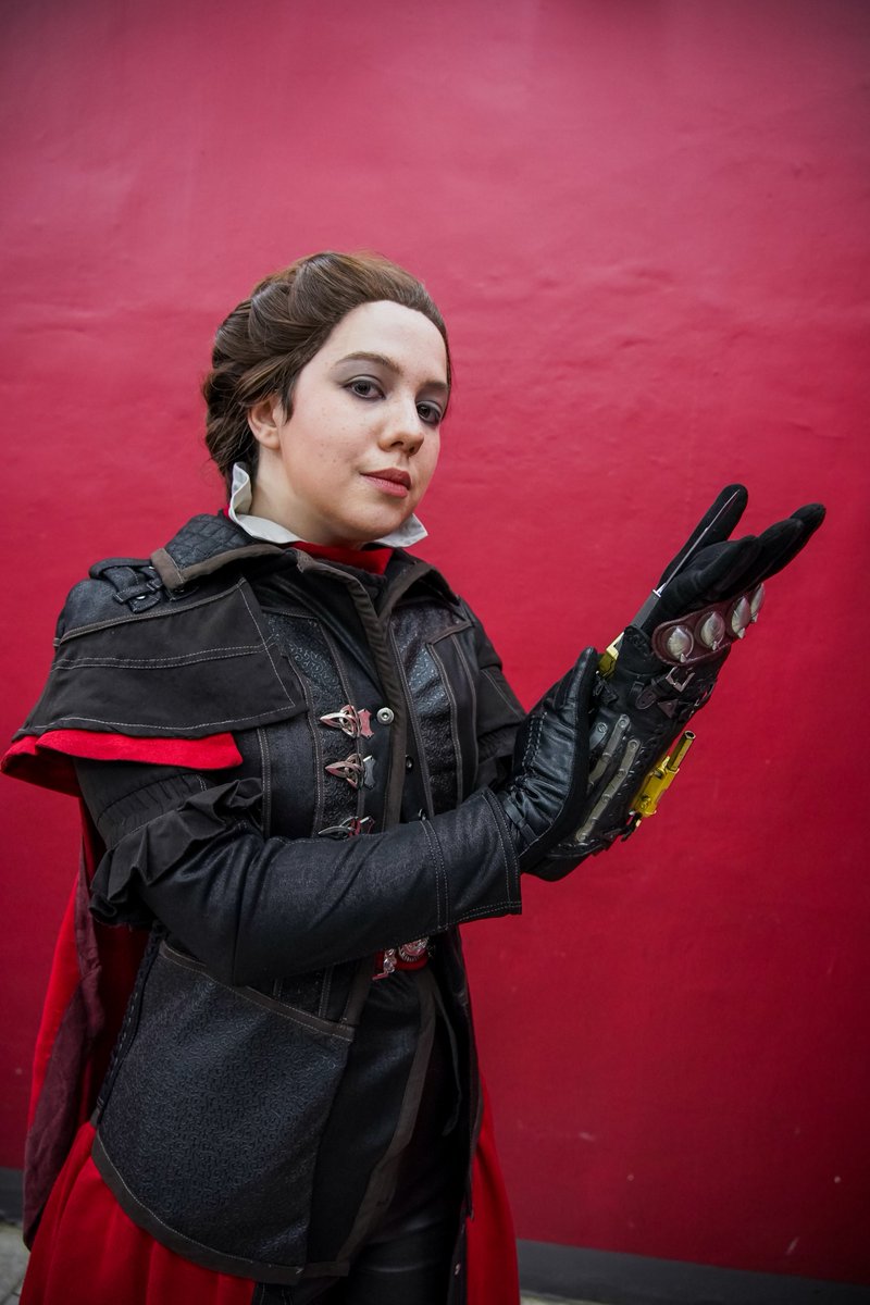 katrevelyan's tweet photo. Evie Frye by me
Fandom: assassin's creed syndicate
#assassinscreedsyndicate #assassinscreed #eviefrye #assassinscreedcosplay #acsyndicate #ubisoftcosplay https://t.co/diKKTnZMTP