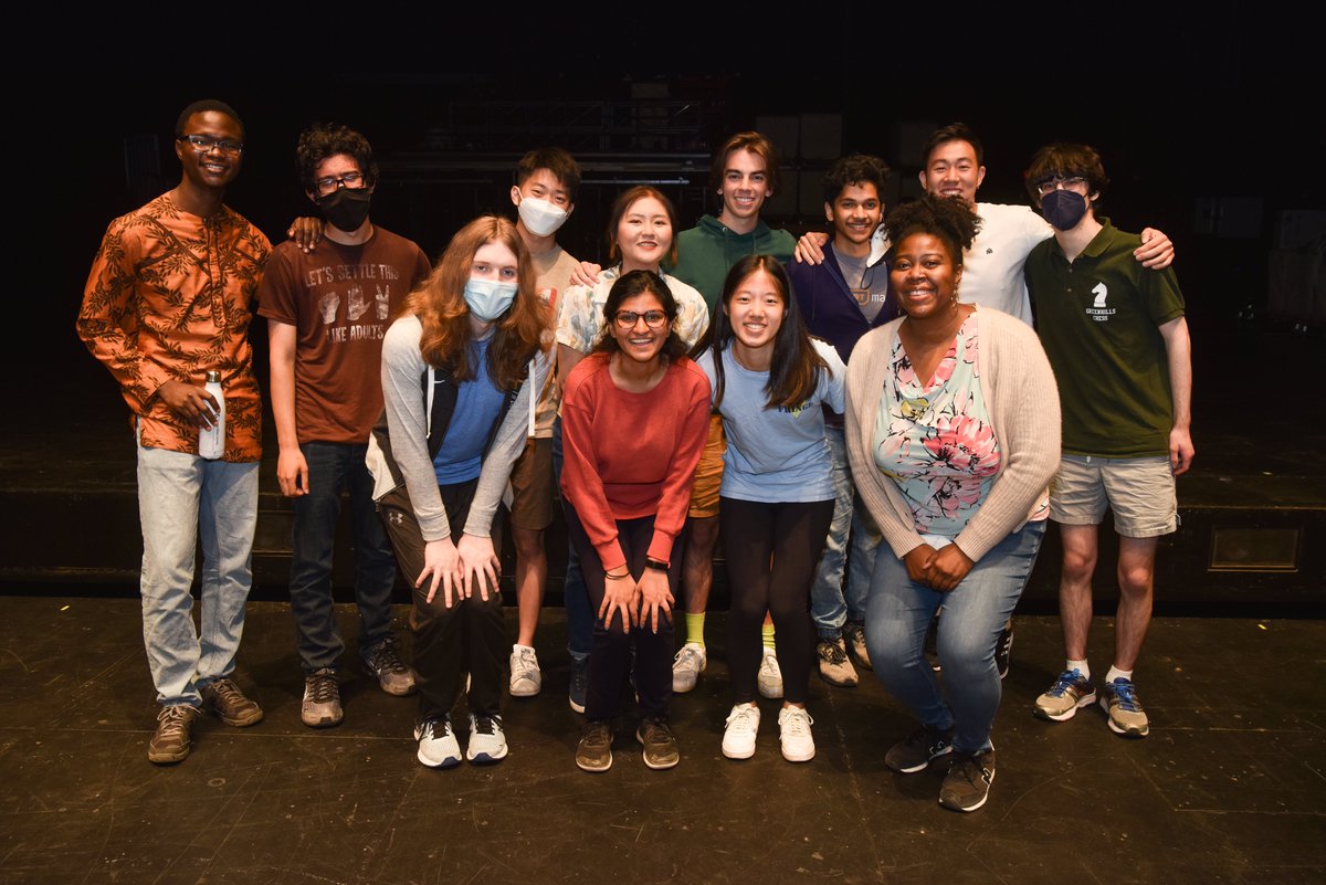 MaryCParker's tweet photo. Taught this lovely group of students at @CarnegieMellon  how to apply improv to the workplace. As non Drama majors, they learned how to take improv concepts of listening, collaboration, &amp; spontaneity, offstage &amp; ended their course with a fantastic improv show! 

#appliedimprov https://t.co/ivQNQzEr1E