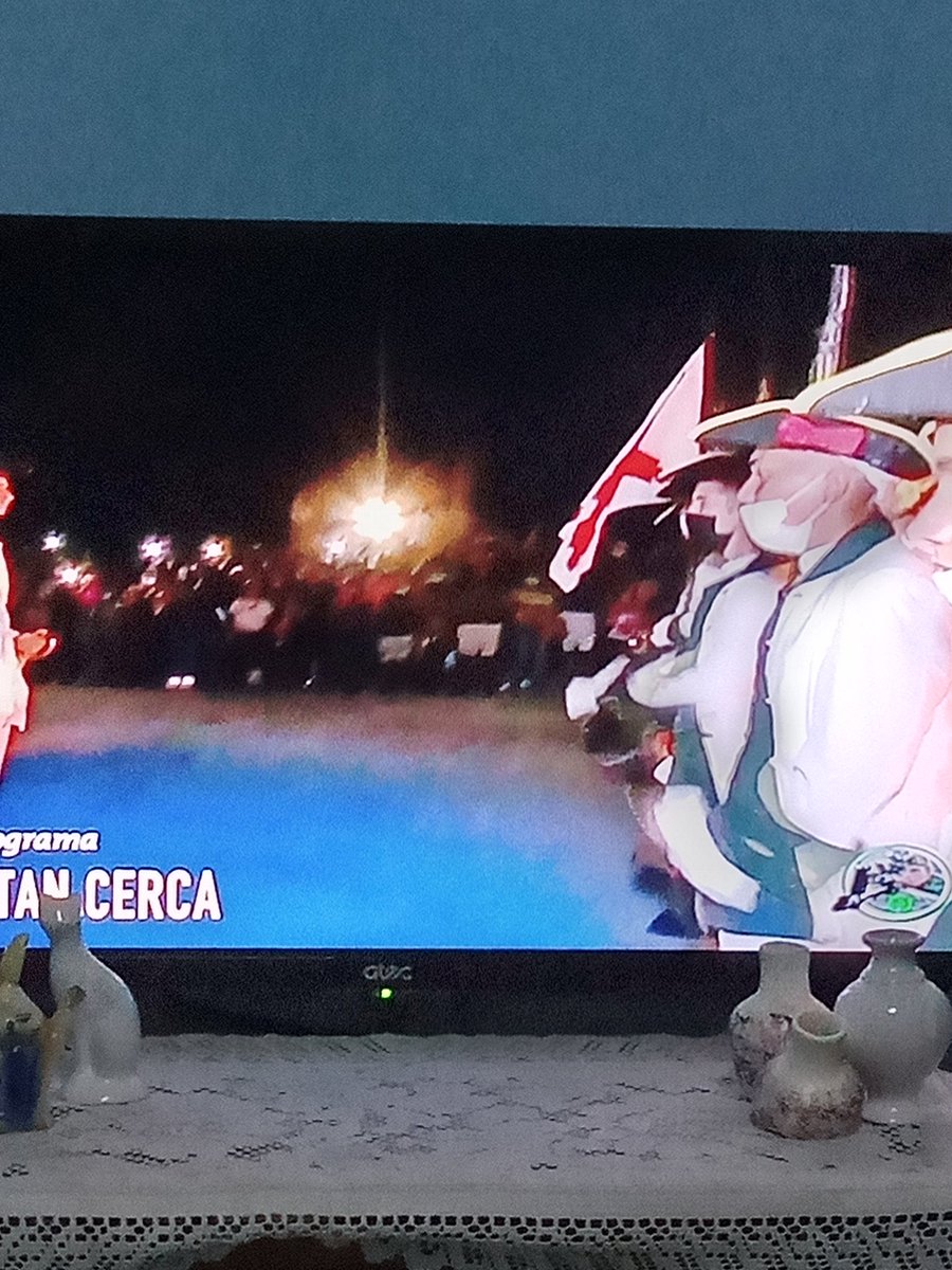 MaryCarmenPupo1's tweet photo. La ceremonia del cañonazo de las 9.00 p.m en la Habana, forma parte de las tradiciones y la historia de la nación cubana. Los jóvenes combatientes de la compañía de ceremonias pertenecientes a las #FARCuba se forjan y aprenden amar a #Cuba y su Revolución. #CubaViveEnSuHistoria https://t.co/b3HWMl2dbA