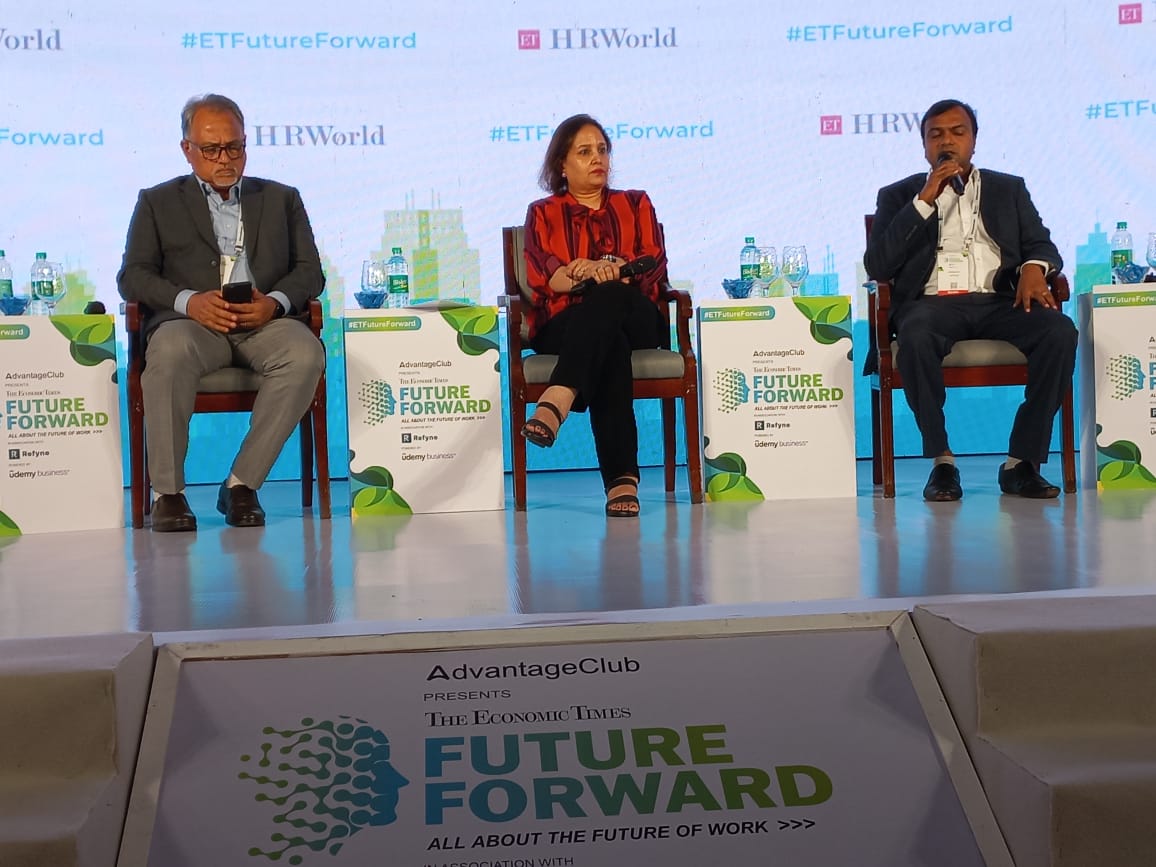 #Live from #ETFutureForward Fireside Chat on 'How AI is Reshaping the Future of Recruitment and Redefining the Future of Work'. Speakers : 1) Jyothis KS, @HireZappy 2) George Thomas, @ESAFBank Moderator: @MadhaviLall1, @DeutscheBank