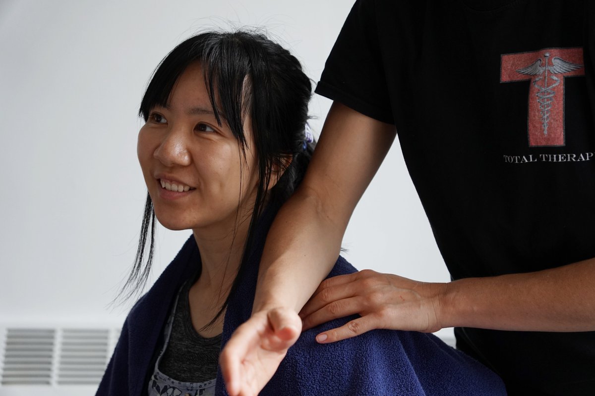 RobinDeeley's tweet photo. .@TT_Redditch @version1 Version 1 Redditch organised on-site massage treatments with Total Therapy Redditch, as part of our Health and Wellbeing Initiative. #insideversion1 https://t.co/GHs1rq7T7G
