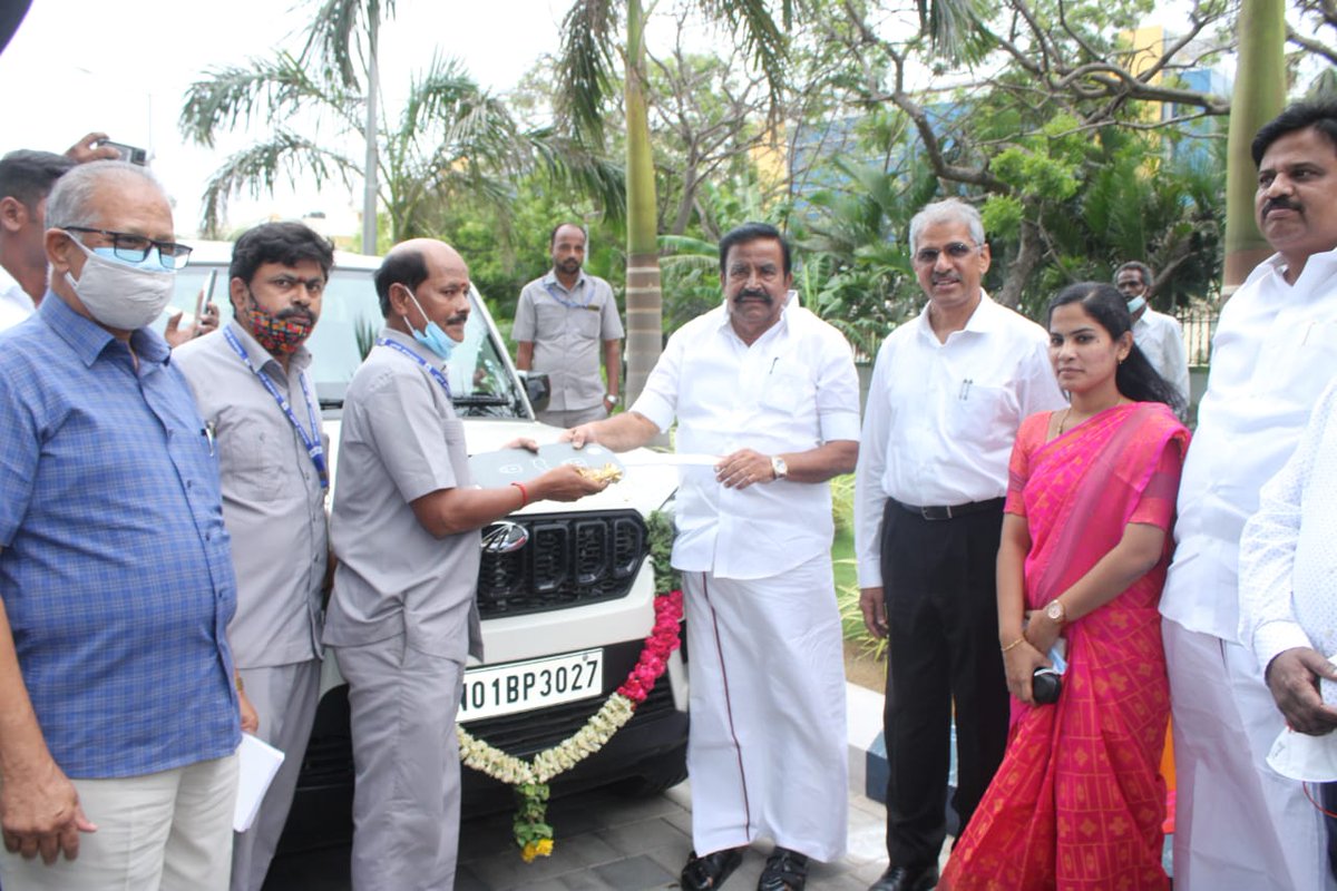 PriyarajanDMK's tweet photo. கருணை அடிப்படையிலான  பணி  நியமன ஆணைகள் வழங்குதல் மற்றும் மாண்புமிகு தமிழ்நாடு முதலமைச்சர் திரு.மு.க.ஸ்டாலின் அவர்களின் பொது நிவாரண நிதியிலிருந்து கொரோனா  நோய்த் த��ற்று தடுப்புப் பணியில் இறந்த  முன்களப் பணியாளர்களின் வாரிசுதாரர்களுக்கு நிதியுதவி வழங்கல் நிகழ்ச்சி. https://t.co/DNtSnd0TL7