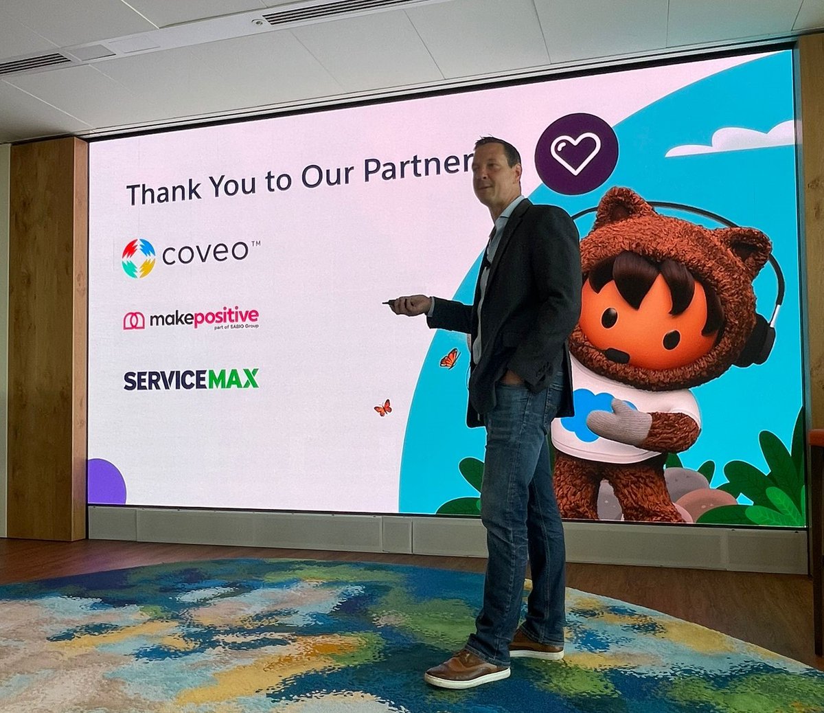 A special thanks to our sponsors for today <a href="/coveo/">COVEO</a>, @makepositive, and <a href="/ServiceMax/">ServiceMax, a PTC Technology</a>.

Thanks to Andy Butterfield, our UK Customer Experience Lead, for kicking off the day with a discussion on growing lifelong customers #ServiceSummit