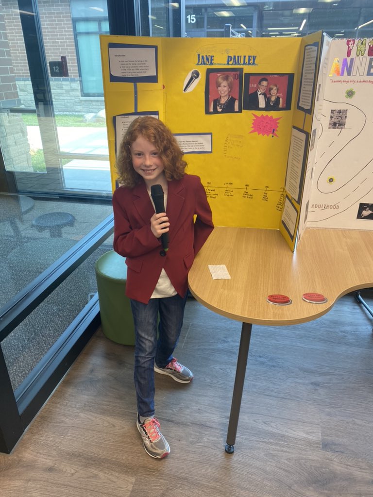 ClayCenterPTO's tweet photo. What a fantastic evening for all at the 4th grade Famous Hoosier Wax Museum! CCE students presented to all participants and did a phenomenal job on their presentations. A job well done ππΌπ©π»βππ§πΎβπ¨π§βπ«π€΅πΌββοΈπ§π»βπ#famoushoosiers #CCErocks https://t.co/Zf21NqKGEO