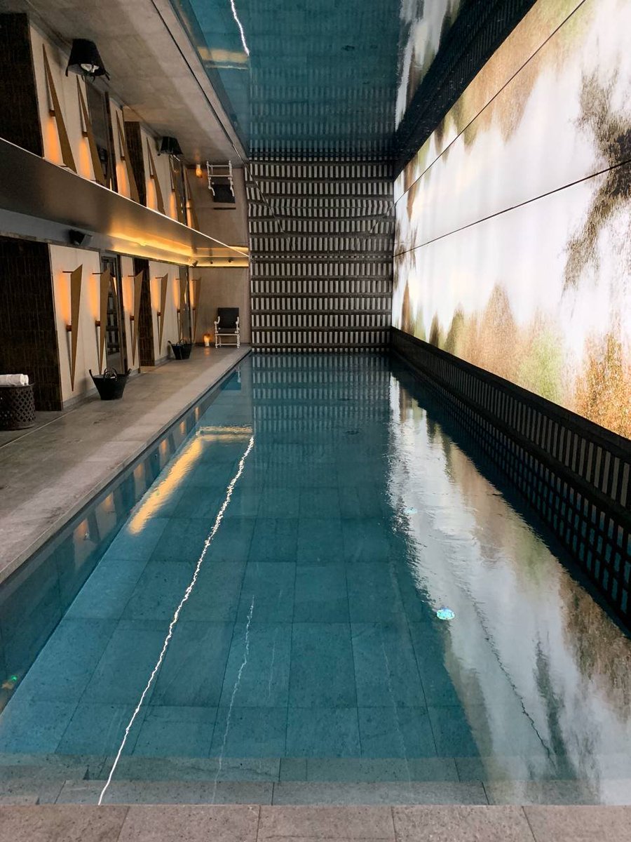 wangye60109920's tweet photo. The weather is only good for indoors https://t.co/k3VOJhYwcb