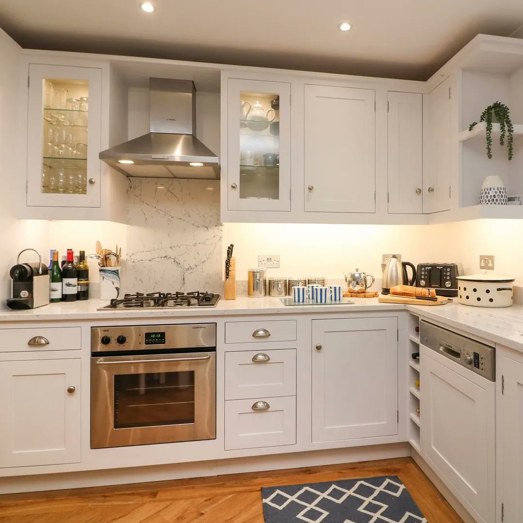 Coast&CountryCottages tweet media