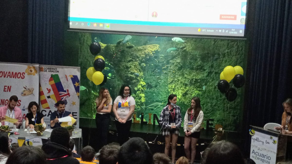 oppzgz's tweet photo. Ana and Leyre have represented @IESCLARACR in the Junior Category of the Spelling Bee Competition 🐝 celebrated in the Acuario today. Well done, girls!! 👏 https://t.co/CrL4iwSyRq