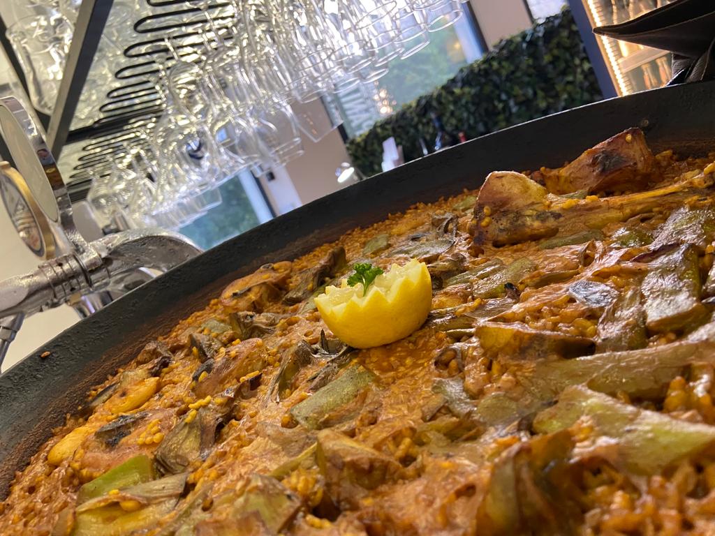 hispaniarest's tweet photo. 🔴 Forman parte de nuestra seña de identidad 🥘😋👍 🍽 👉 Arroces 
Taperia Hispania 
 📍Cortes Valencianas
➡☎ 963471815
#TaperiaHispania 
#menu #carta #arroz #arroces #paella 
#hispaniarestaurantes #gastronomia #valencia #hispania #restaurantevalenci https://t.co/T5lsJ1d9TE