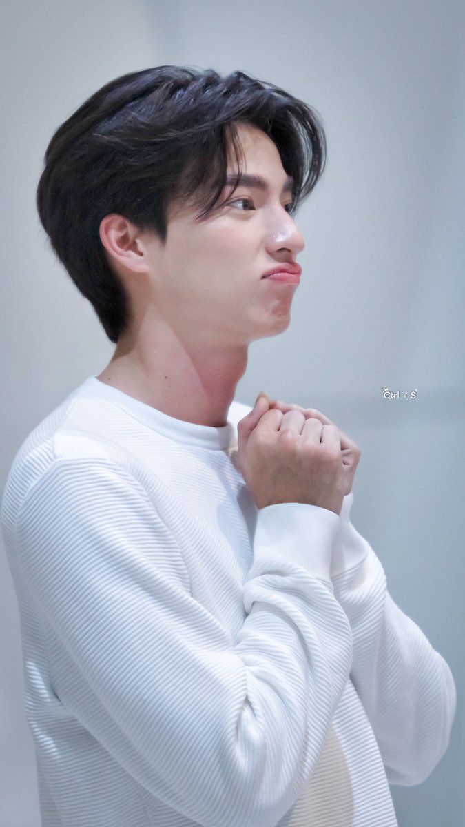 S_lrtC's tweet photo. เป็นตาฮักแท้น้ออออออ 

#Gulfkanawut 
@gulfkanawut
 #Be1stDigitalxGulf 
#CtrlSxMewGulf https://t.co/EODT2rw8Uo