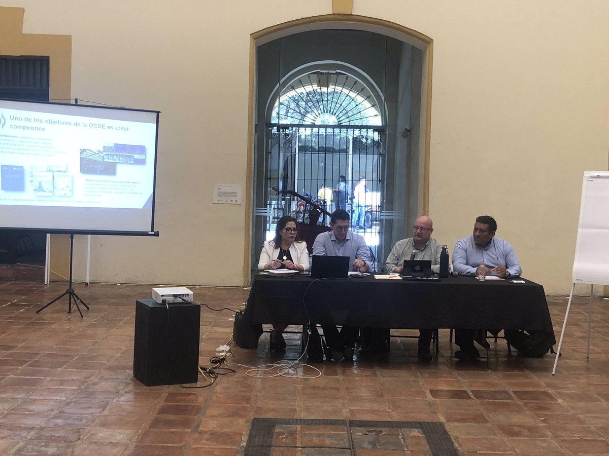 OCDE_RLAC's tweet photo. 🎯 Primera misión investigación a #Monterrey para establecer trámites 💯 digitales de inicio y contrucción en Ventanilla Digital Inversiones en @mtygob 

🌟La metodología #OCDE #OECD asegura implementación de #MejoraRegulatoria con base en involucramiento de todos los actores https://t.co/CaLkFt8bMu