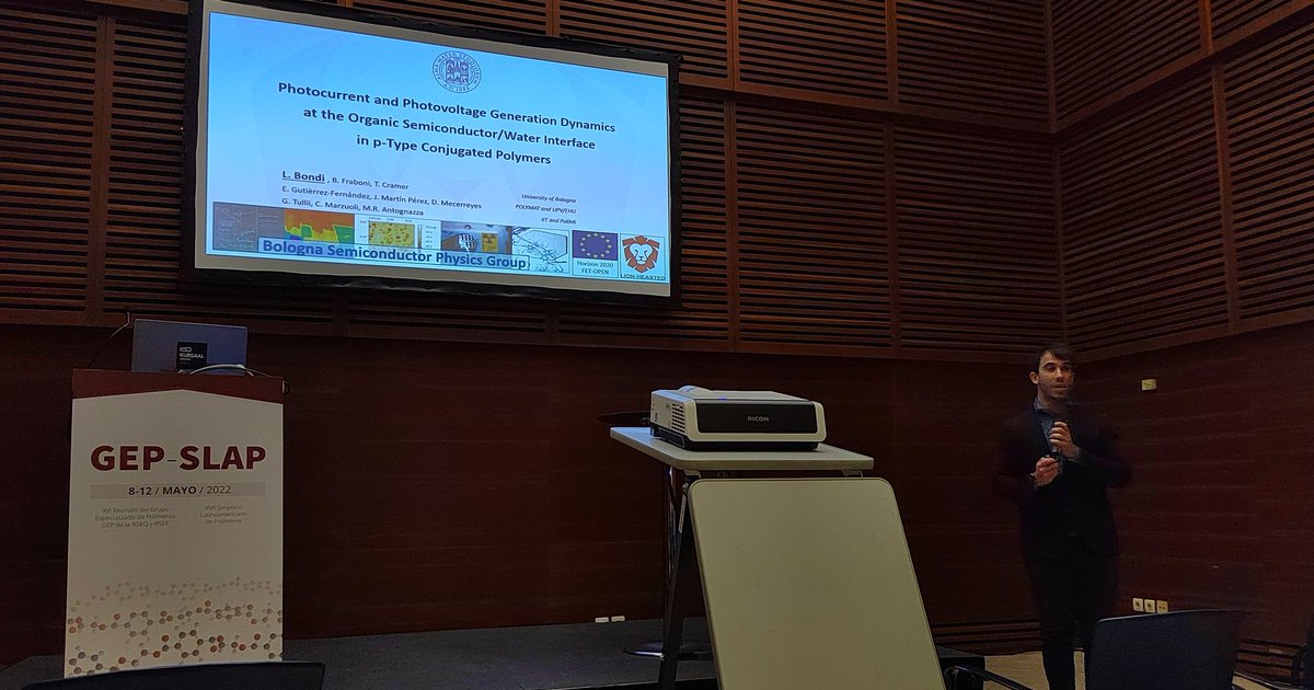 eu_lionhearted's tweet photo. Last LH talk for @gepslap2022: our
@Unibo partner L. Bondi held a presentation about the mechanisms underlying the current and voltage #photogeneration in polymers in contact with electrolytes 🦁🫀
Many thanks to the #GEPSLAP2022 organizers for the wonderful experience! https://t.co/pg4Js7rjox