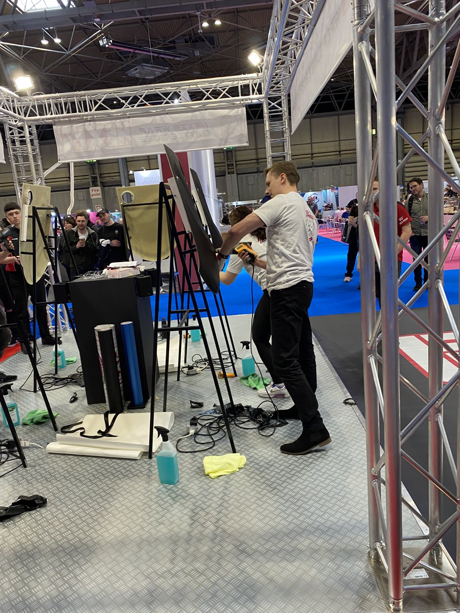 Excellent to see Hexis (UK) Ltd., once again using the Steinel HG2120 E, Car-Wrapper Heat Guns at their annual “Wrap Battle” at this year’s Sign &amp; Digital Exhibition 2022.