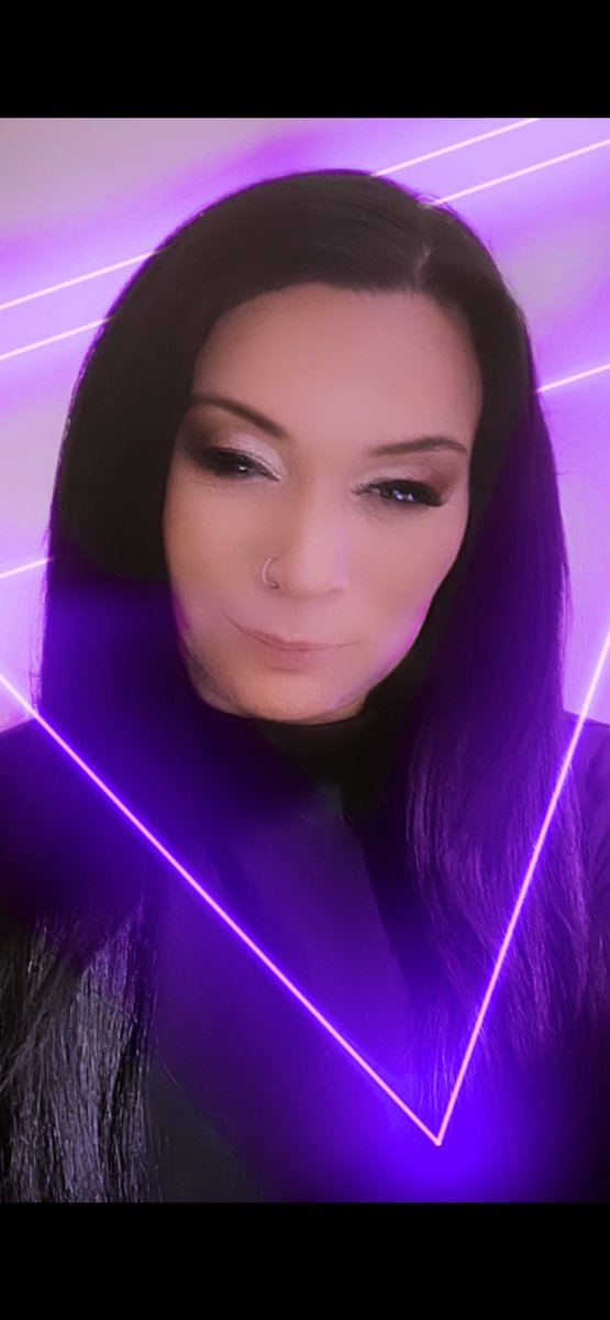 NikitaWildeNL's tweet photo. "Any woman can look her best if she feels good in her skin. It’s not a question of clothes or makeup. It’s how she sparkles."

#selfie #photographer #photoediting #allroundmodel #fashionmodel #fetishmodel #photomodel #webcamperformer 🦋@NikitaWildeNL https://t.co/rWf9bGVhIr