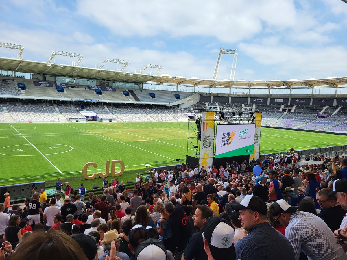 En place pour le #congrescjd @cjd_france <a href="/cjd_LRSYVL/">CJD Vendée Littoral</a>