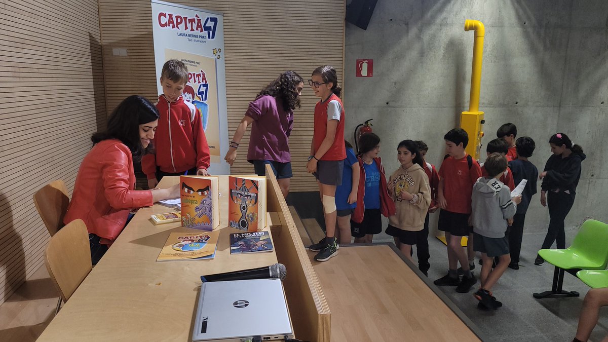 Labepra's tweet photo. Un plaer fer una activitat literària als alumnes de 6è de l'@EscolaRFuster @FCollserola per parlar del #llibres de "Les Històries de #Labepra". Quantes preguntes!

Podeu veure totes les fotos aquí 
👉 https://t.co/XhARLmgp9D

#Labepraalesescoles #literatura @laurabernis https://t.co/pP5sP9HnFp