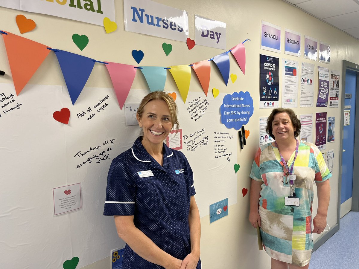 lowry610's tweet photo. Celebrating Nurses Day, with @BelfastTrust Deputy Director of Nursing @ShawBrona and our Community Nursing Colleagues @gillmca @demclaughlin1 @RoisinMcSwiggan @dawnrowney @CathyWoods07 #NursesDay2022 https://t.co/8Vq1w5Xj4v