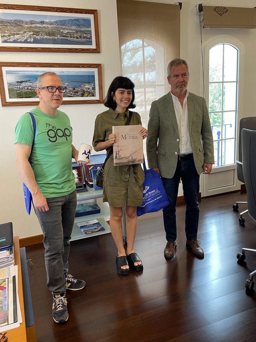 AguacateFF's tweet photo. Hoy Jose García Fuentes, presidente del ⁦@puertodemotril⁩ ha recibido a nuestros invitados ⁦@oscardelafuente⁩ y ⁦@alekikidis⁩.
Muy agrdecidos! https://t.co/f7g4klGO4G