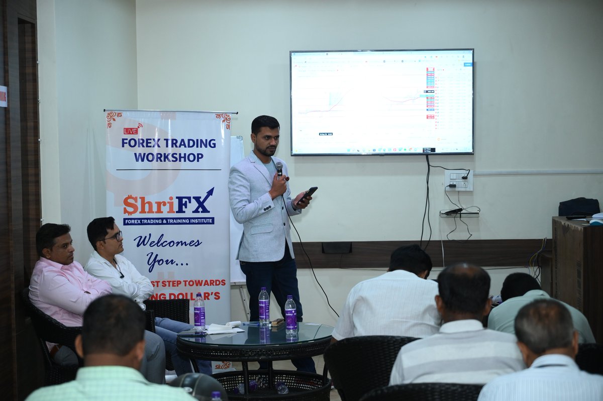 ShrifxI's tweet photo. Successful Forex Trading workshop held in @Sangli by @ShrifxI
For Inquiry Whats Appπhttps://t.co/fcUEsmlT2n
Our Instagram Pageπ: https://t.co/E3CB3dgJBS
#ShriFx #shrifxforextrainingclasses #forex #workshop #forexworkshop #sangli https://t.co/In4XqylOgd