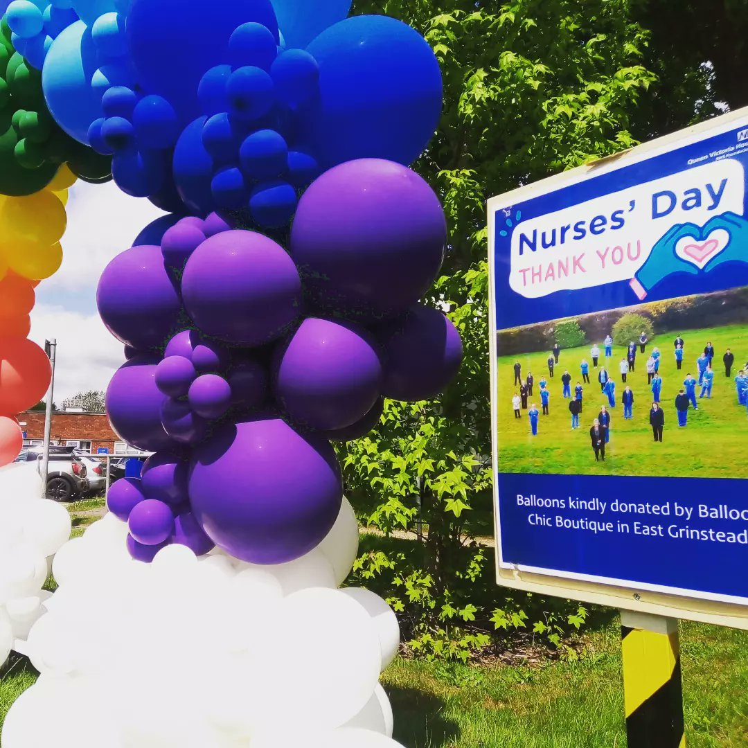 QVHcharity's tweet photo. Happy #NursesDay2022! Thank you to all the amazing nurses in all of the different departments @qvh. We are so pleased to be celebrating you today. Huge thanks to Balloon Chic Boutique in #EastGrinstead for donating this beautiful display https://t.co/dfdOev925r