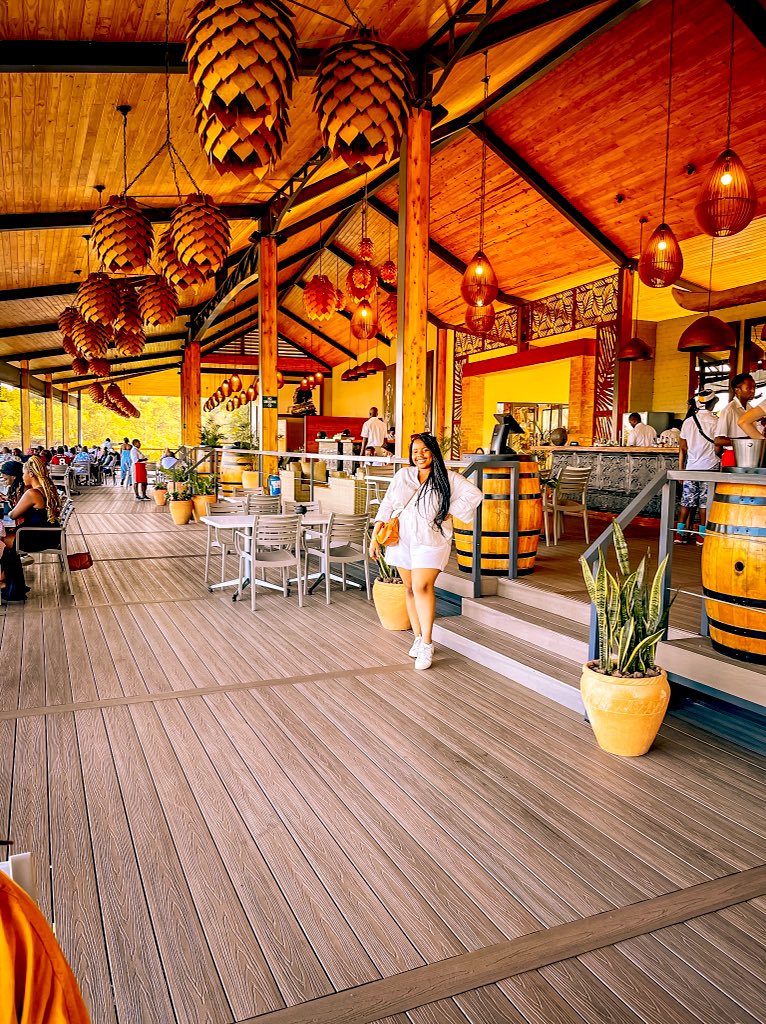 traveltribezw's tweet photo. Whatever is Good for the soul, Do that. 

📍The Lookout Cafe, Victoria Falls 

#victoriafalls 
#travelzimbabwe https://t.co/YKJaBcoSF9