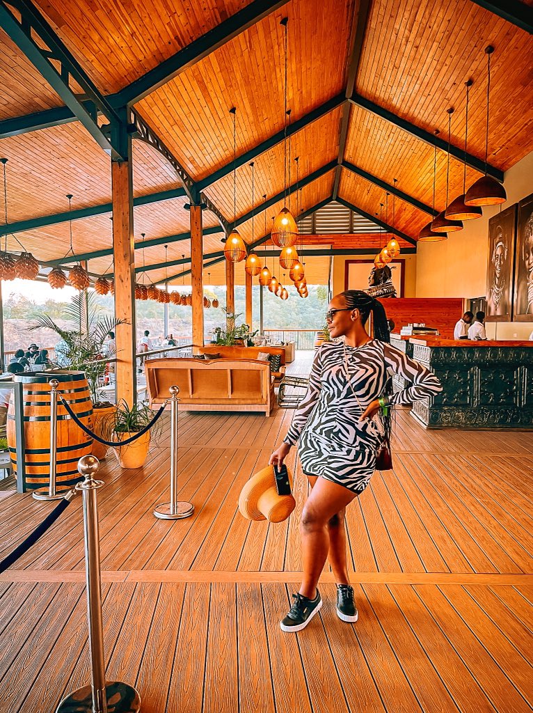 traveltribezw's tweet photo. Whatever is Good for the soul, Do that. 

📍The Lookout Cafe, Victoria Falls 

#victoriafalls 
#travelzimbabwe https://t.co/YKJaBcoSF9