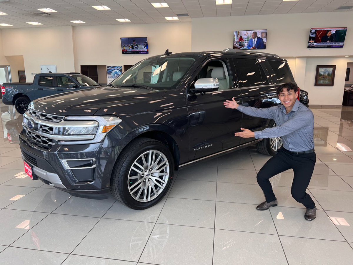 Justice is ready to show any new or pre-owned vehicle on the lot. Just stop on by! 😁 825 N Interstate Dr. #newcars #usedcars #norman