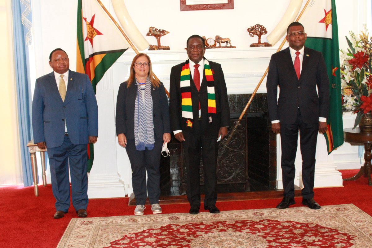 This afternoon, H.E <a href="/edmnangagwa/">President of Zimbabwe</a> received credentials from new Ambassadors; Mr. Murad Baseer of Pakistan, Mr. Zainal Arif Mantaha of Singapore, Mr. Hoang Van Loi of Vietnam &amp; Ms. Ofra Fahri of Israel.
All the Ambassadors pledged to work together with 🇿🇼 &amp; improve relations.