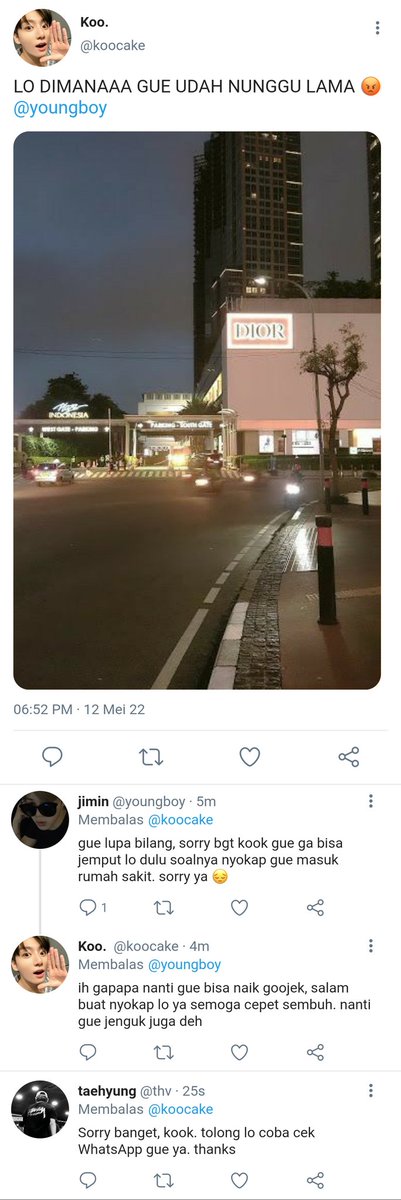 arkeeshiaa's tweet photo. taekook sometweet au 

"jangan salahin gue. salahin aja cowo lo yg belum bisa move on sama gue" https://t.co/D4fYoValfU