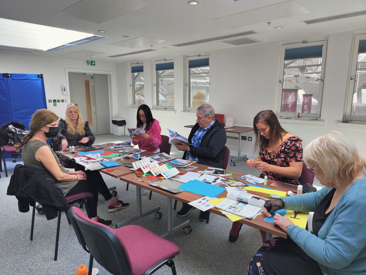 Fall_into_Place's tweet photo. A different kind of session for our #Creativecarers project today. We got to try our hand on #collagemaking and the results were beautiful! #creativity #Carers @CarersLeeds @TNLComFund https://t.co/ZHy7GlWlxj