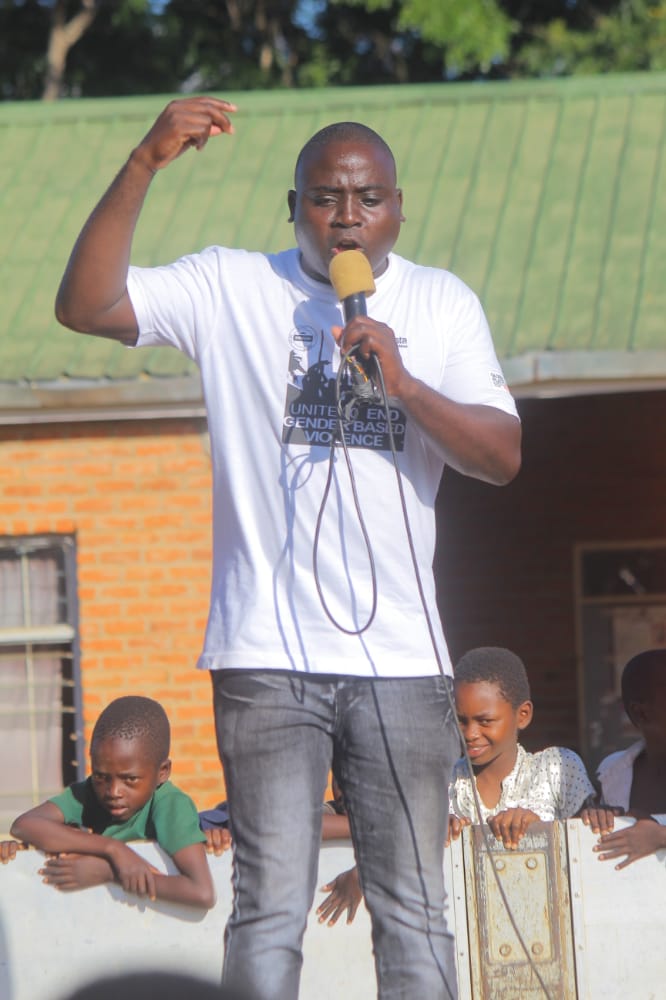 chikoti_dyson's tweet photo. Am a Youth Leader who I always support the fight against teenage pregnancies and marriages in my community. I truly believe that if we can consider young people in the fight one day will record 0% of girls and boys dropped out from school due to teenage pregnancies and marriages. https://t.co/ssT91pkpG2