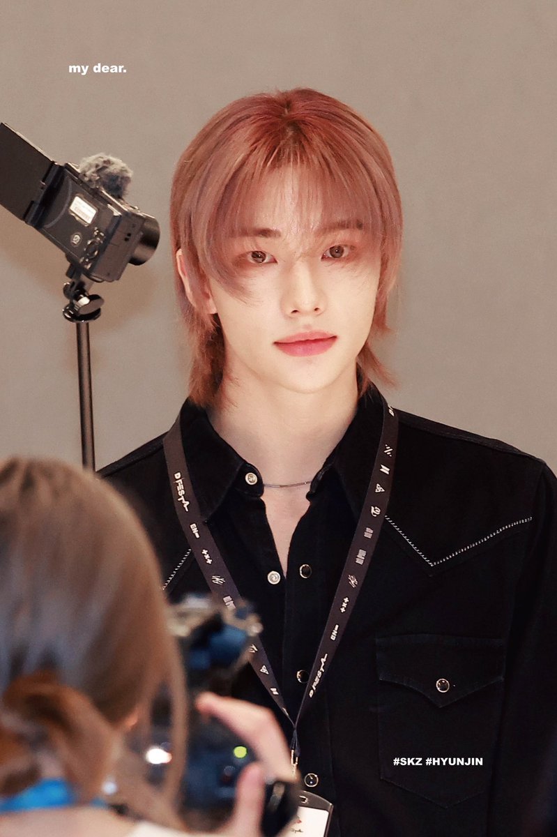 mydear_0320's tweet photo. 220512🥲👋🏻
#StrayKids #스트레이키즈 #현진 #Hyunjin https://t.co/zXe6APFaGb
