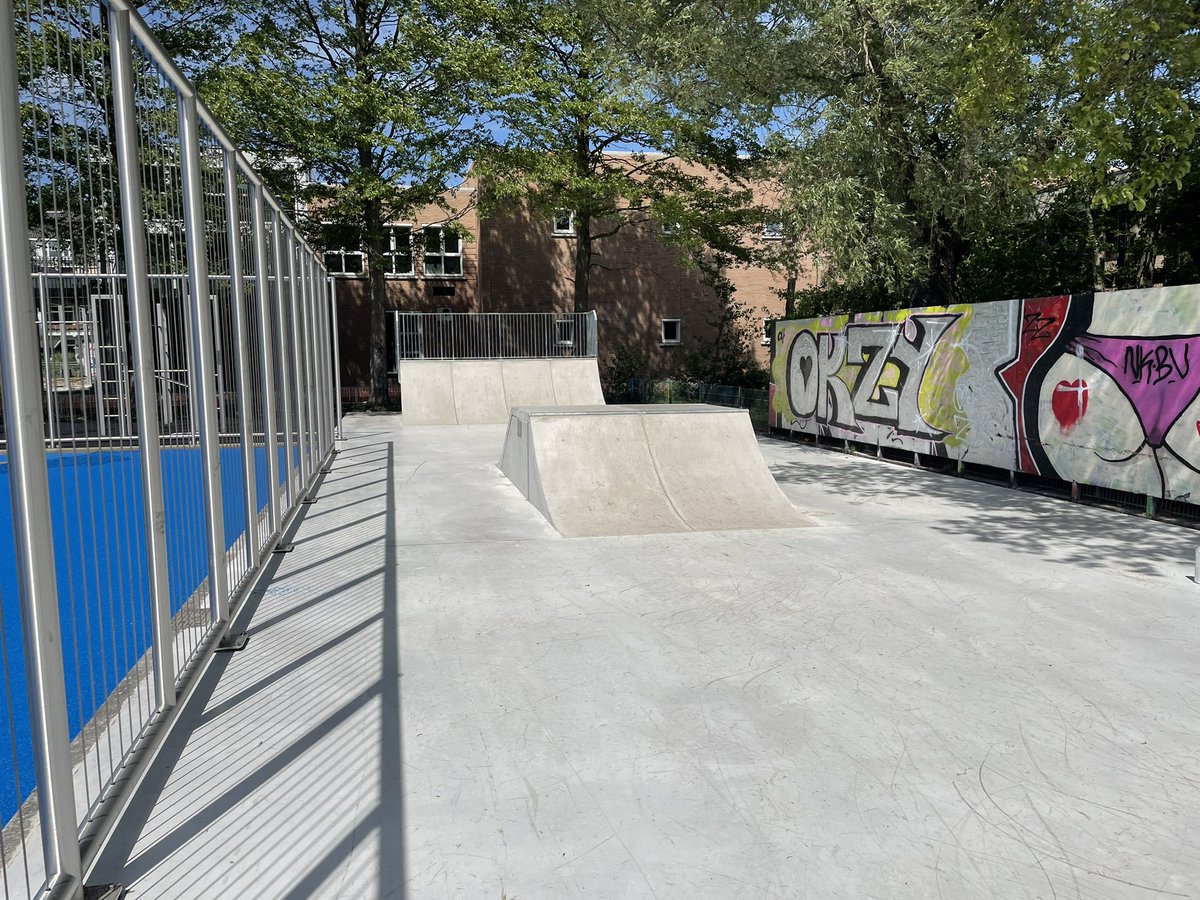 Politie Basisteam Segbroek tweet media