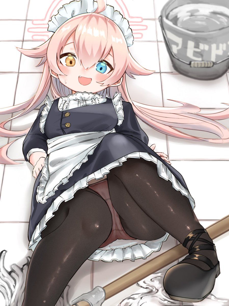 うへ〜……先生、見てないで起こすの手伝ってよ〜…… #ブルアカ 