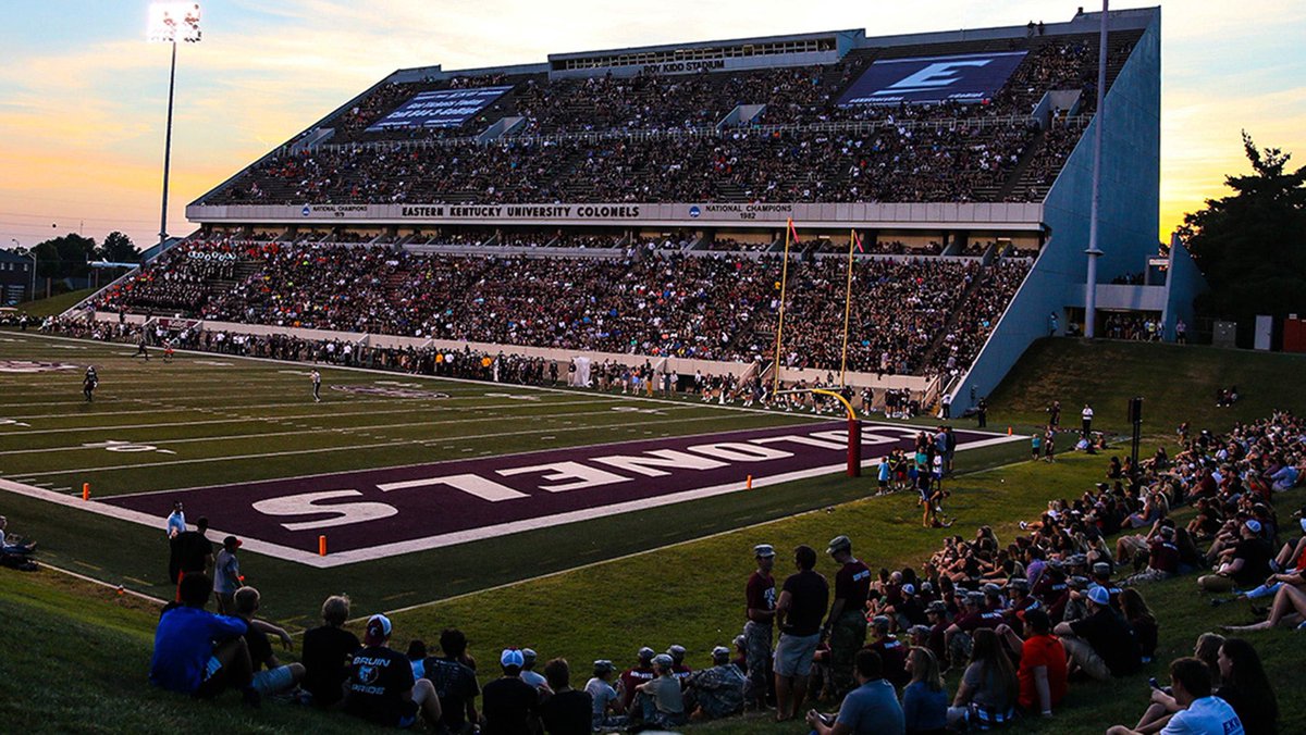 michaellunsf42's tweet photo. After a great conversation with @mikeddietzel1 I’m happy to say the Colonels of @EKUfootball have offered me🛢#MatterOfPride
@EKUWWells
@CabellFootball
@coach_tommy_b 
@BrianDohn247 https://t.co/ZxCfXLnXL0
