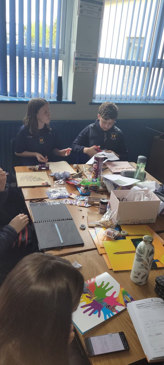 StBricins's tweet photo. Our Lunch Time "Creativity Club" have been busy gathering and presenting some memorable milestones for their memory books
#gettingthecreativejuicesflowing
#makingmorememories https://t.co/I8UKO5SD35