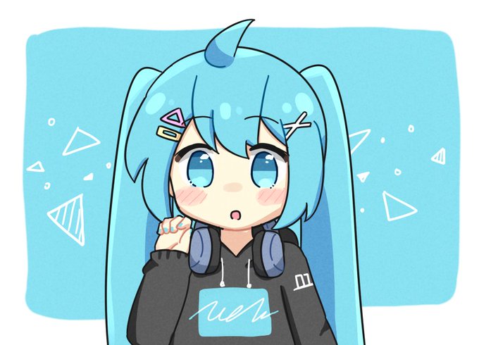 パーカーにヘッドホン好き(●'ω`●)
#初音ミク 