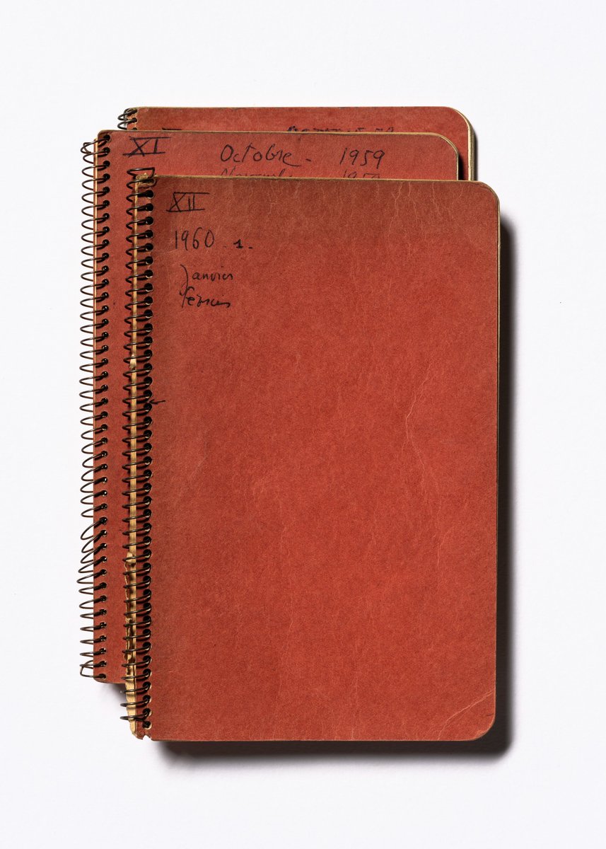 IMECArchives's tweet photo. [LA RAGE D'ÉCRIRE]«Souvent la nuit une pensée, comme on l’appelle,traverse l’#insomnie.Je n’allume pas de peur de trop m’éveiller.Le #carnet attend à côté du lit,flanqué de son crayon. Au matin,je peux me relire, je fais la cueillette.»#MichelDeguy
#papierslaragedecrire #archives https://t.co/d1E2UK75ls