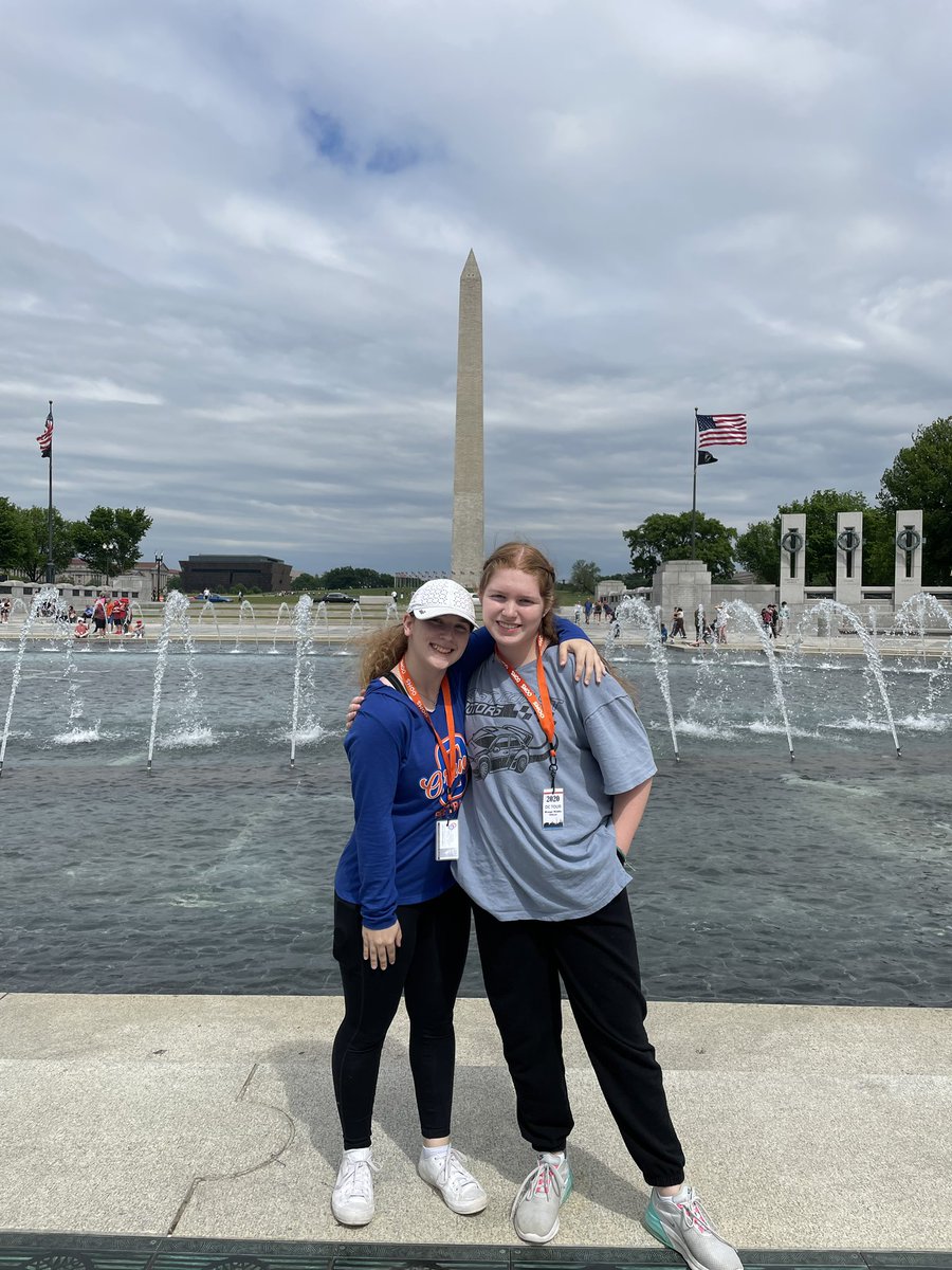 todd_helline's tweet photo. Bus 1 chaperones are sharing pics with me right now, so I’ll start posting them in groups #OOMSDC2022 https://t.co/uCjneeiWbQ