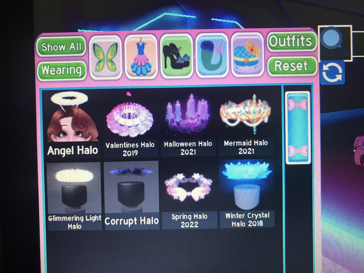laura32336792's tweet photo. TRADING RH HALOS AND DIMS FOR ROBUX (STRICTLY NGF OR CAN USE MM I USED BEFORE) https://t.co/P5TlJ2NxQe