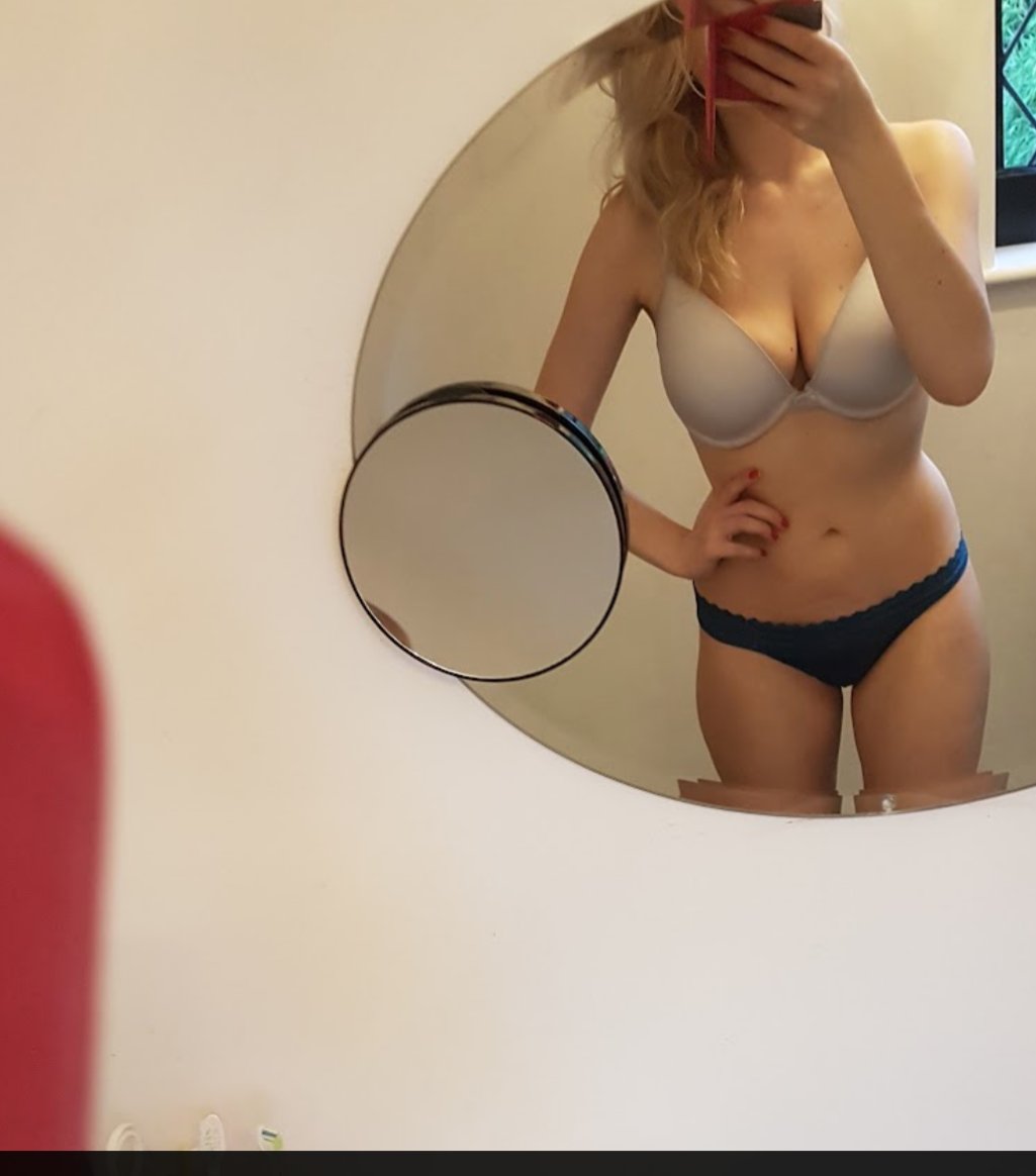 marylin_bunny's tweet photo. Quick 15 minutes RT game! 

2/2/2 3 comments each

Deposit paid

Let's go! Let's drain him! 

*FINDOM https://t.co/mgA6QgOjVX