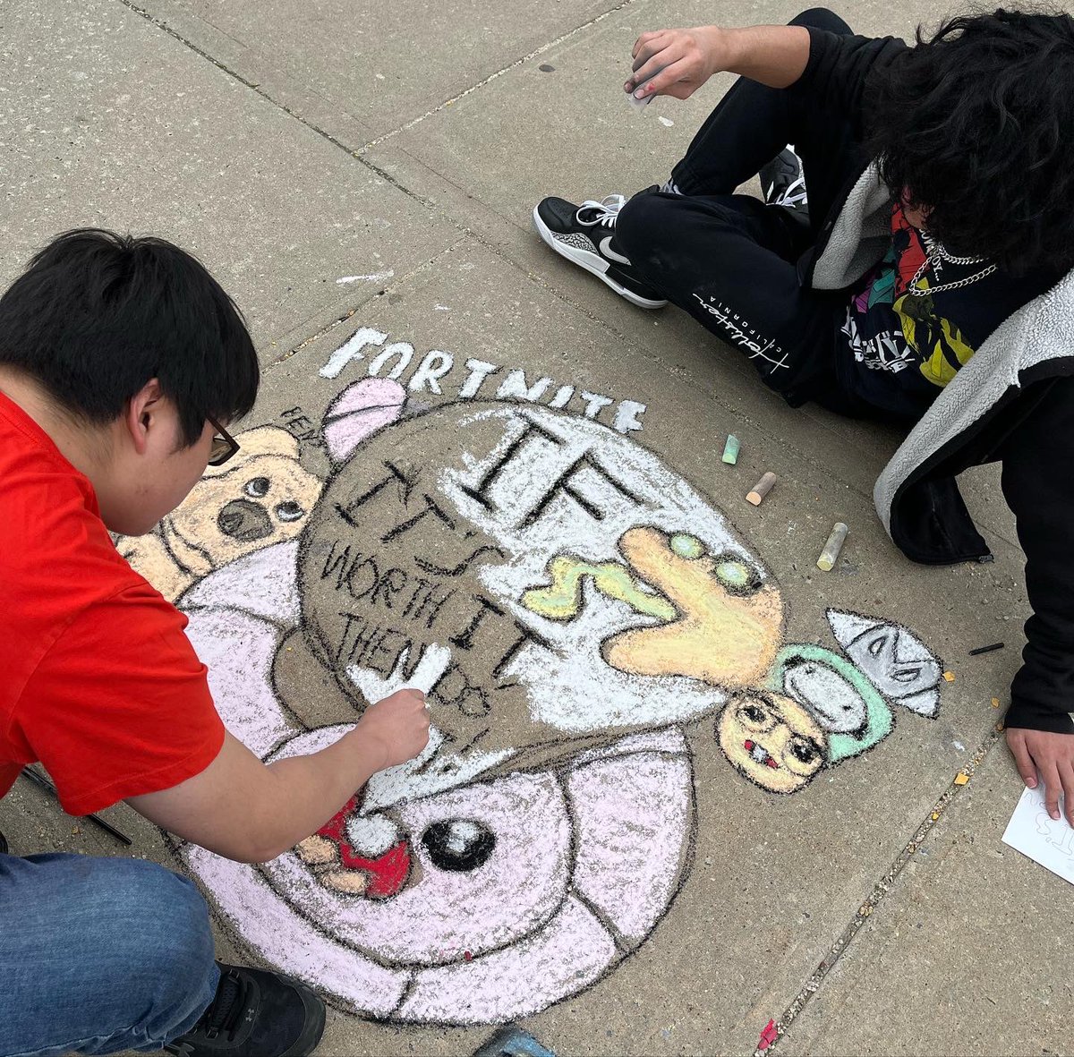 sachemnorthwind's tweet photo. The art dept is trying to make @the_heART_tchr proud! Check out the sidewalk chalk affirmations around the building today. Feel free to jump in 📸 https://t.co/fcOJ6cbFOa