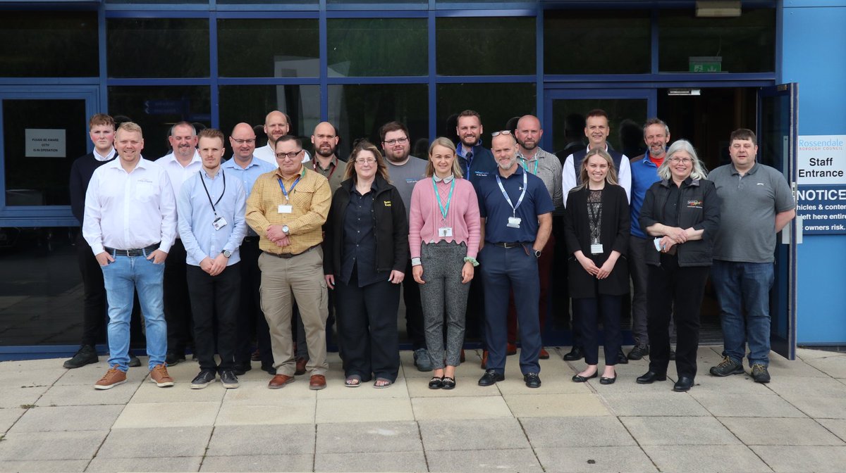 There are loads of local manufacturers and employment experts at the Business Centre in Bacup today until 3pm, ready to give local people support and advice to find a new job. #RossendaleWorks <a href="/DWP/">DWP</a>