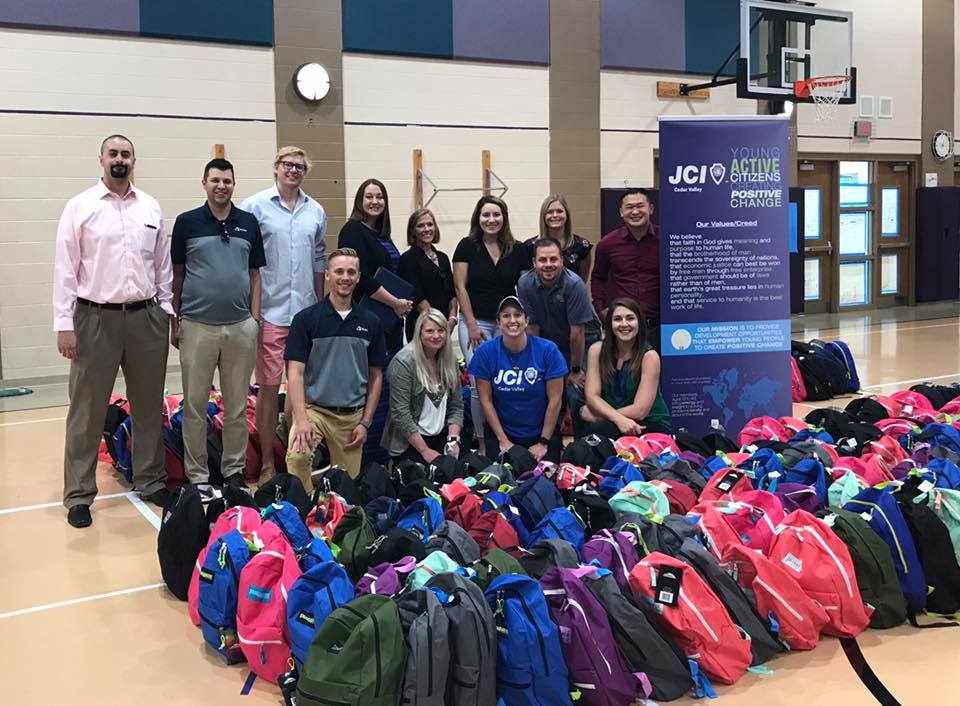 waterlooopen's tweet photo. Support of the #WaterlooOpen enables the Cedar Valley Jaycees to give back through projects like our Back to School project.
This project has given backpacks 🎒 full of school supplies to 49,397 Cedar Valley students over the past 25 years. Learn more: https://t.co/FFyI44RXCa https://t.co/GlgIWDKwlR