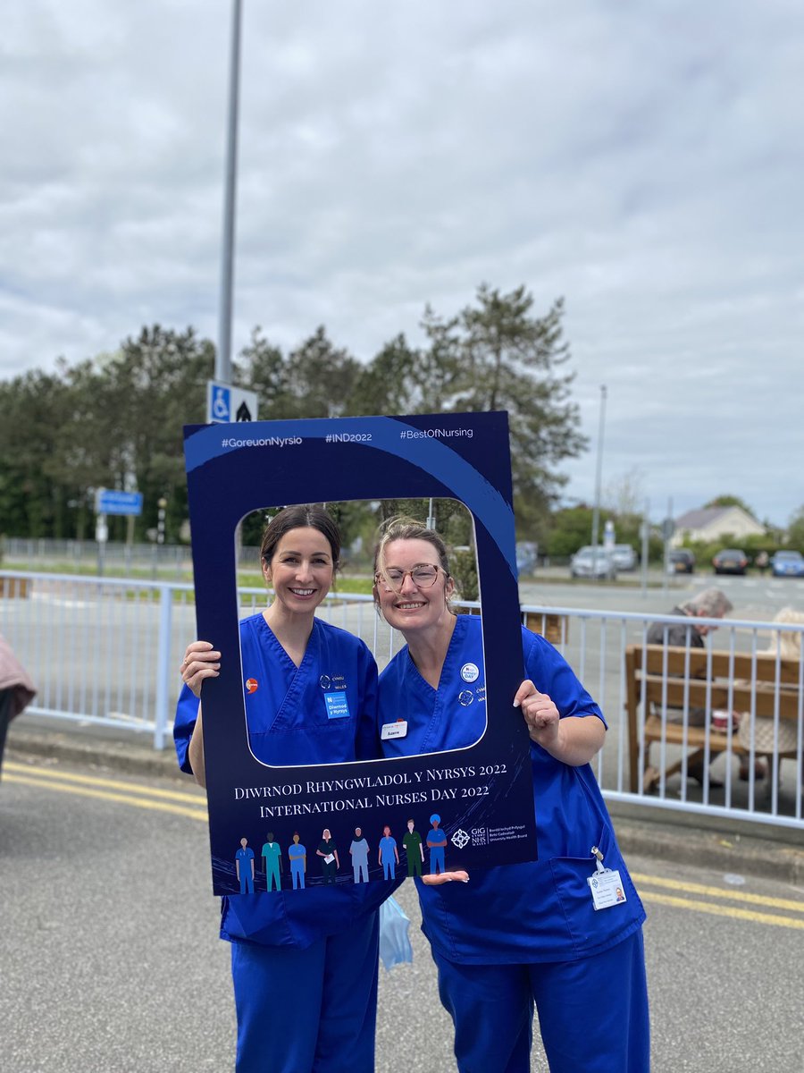 Happy Nurses day from <a href="/BetsiCadwaladr/">Betsi Cadwaladr</a> fantastic pain team nurses <a href="/susieheyes10/">Sue Heyes</a> #IDN2022 #BestofNursing