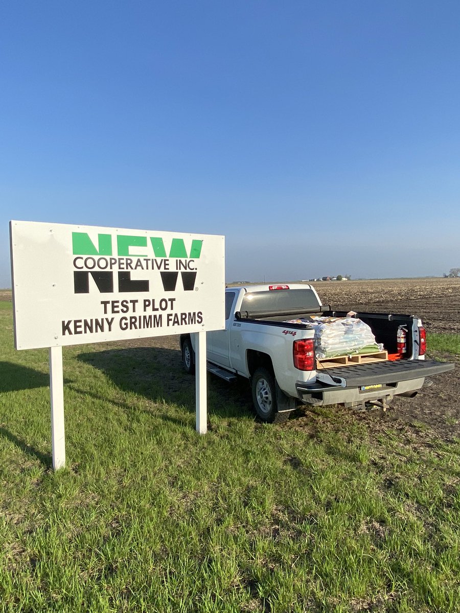 MHommez's tweet photo. Itβs always a great day to plant this corn plot! 54 hybrids of the very best genetics and traits will be tested! #TopGunDay #AlgonaLearningCenterPlot @DKCAsgrowNWIA @CroplanI @BrevantseedsUS @BayerTraits π½π https://t.co/AlFfCHPnF7