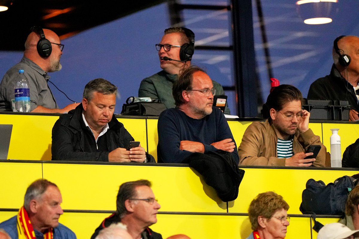 tombode83's tweet photo. @Dickvoormekaar2 @Mkrabby @VanEgmond1968 wifi cijfer? https://t.co/jyGuXu0UsG