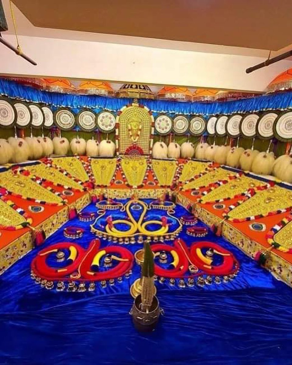 PhilmCGI's tweet photo. Some amazing shots taken by our team at the celebration of Pooram, the annual festival of Thrissur! ✨
.
.
.
#philmcgi #thrissur #pooram #thrissurpooram #kerala #celebration #festivalsofindia #indianfestival #animationstudio #vfxstudio https://t.co/y7iT1iJTNd