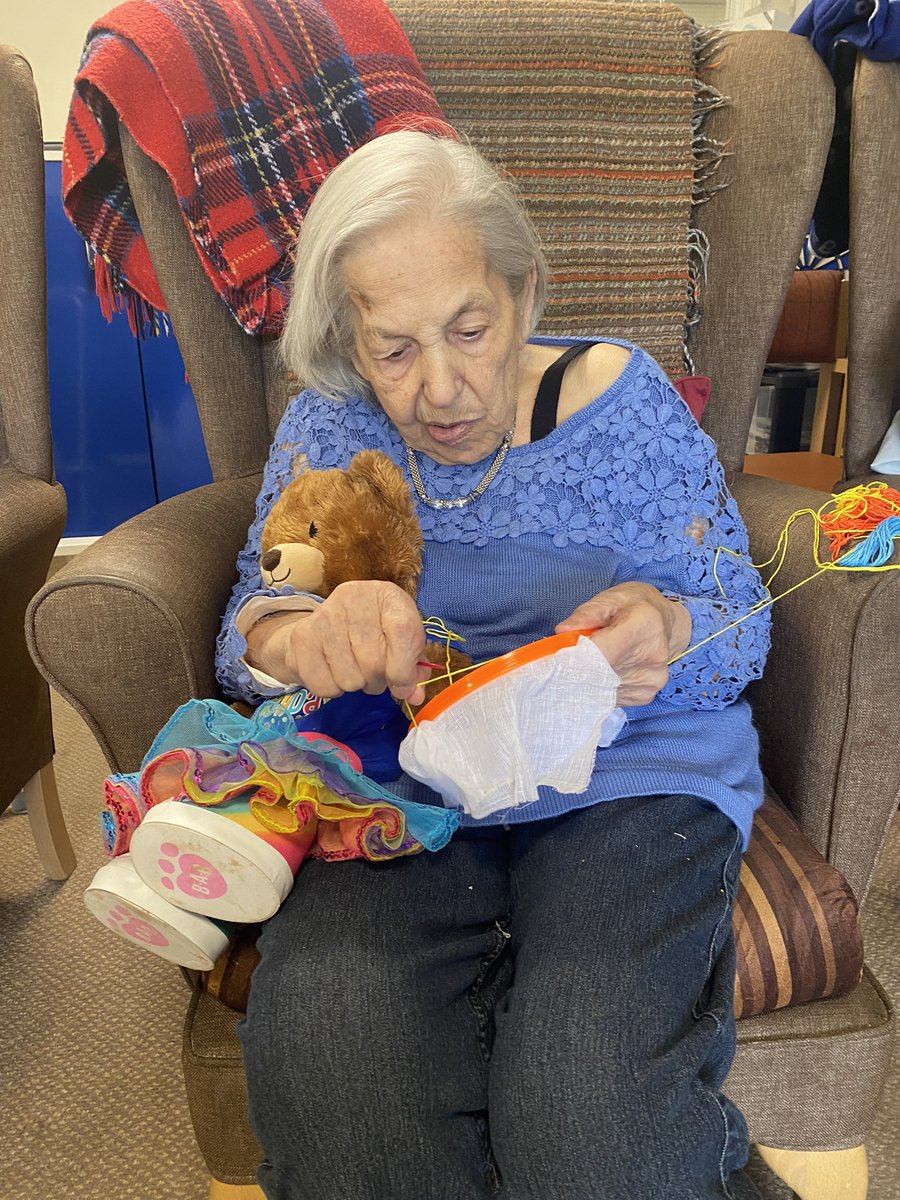 Mrs C used to be an accountant and still enjoys number puzzles, while Mrs W used to make wedding dresses and still enjoys sewing ❤️ #carehomes #numbers #sewing