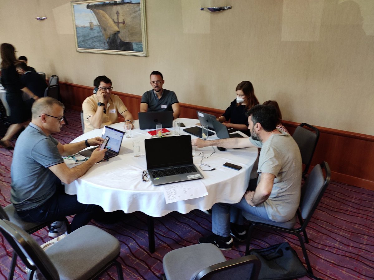 teahorvatic's tweet photo. Working on inclusive digital learning and working international groups in EDGE #Erasmus project @Ven_VVE @EduFutura_hr @ESFMB https://t.co/FsyOCg2frQ